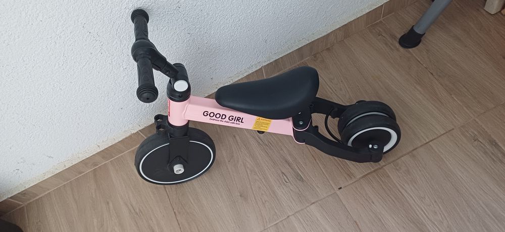 Tricicleta 2 in 1 pentru copii