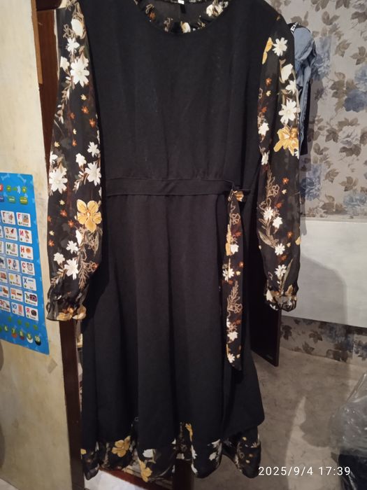 Платье для женщин, размер 46,новое