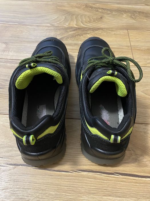 SIXTON PEAK- g h e t e de lucru , stare foarte buna, bombeu , 46