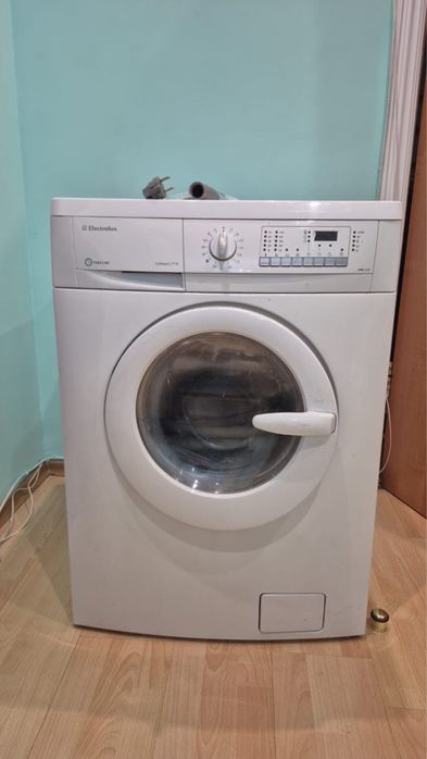 Продам стиральную машину