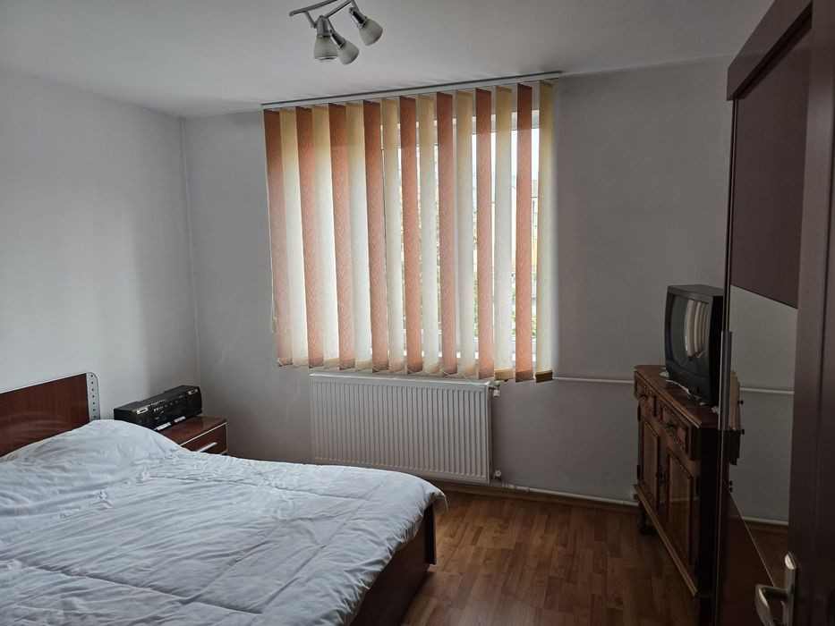Inchiriez apartament 2 camere
