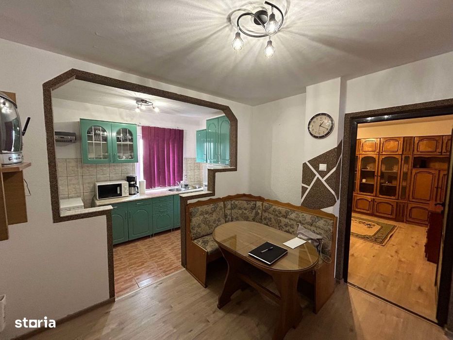 Închiriere Apartament 4 camere, Garii – Un Spațiu de Vis!