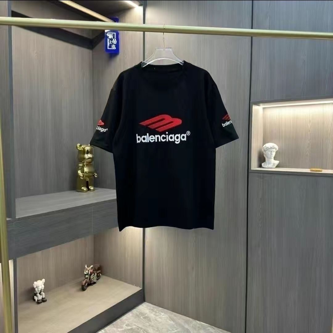 Кроссовки Balenciaga 3 XL+футболка в подарок, размер 41-42.
