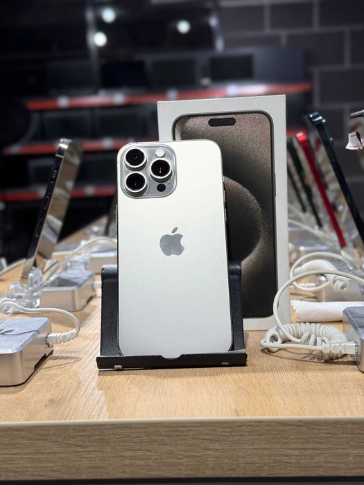 Телефон iPhone 15 Pro Max 256Gb / Айфон 15 Про Макс 256Гб 82%