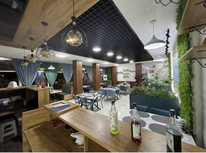 Рестаран.КАФЕ Срочно Арендага берилади.2500$.