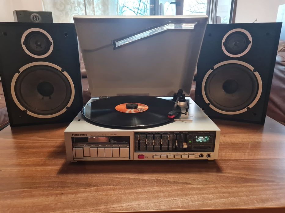 Panasonic  3în1 pick-up Deck Radio Amplituner . Piesă de colecție!