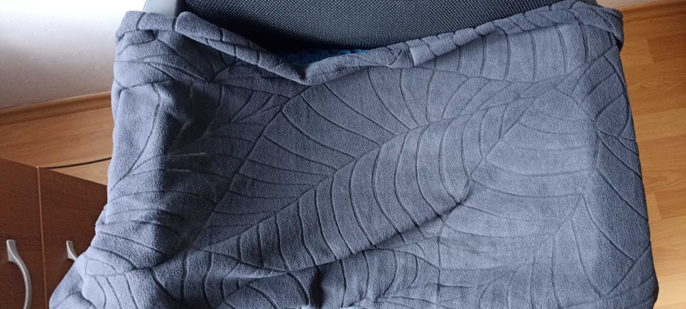 Тапицерия за офис стол