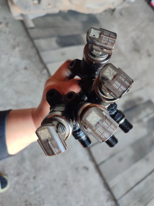 Фарове,стопове, теглич Мазда 5