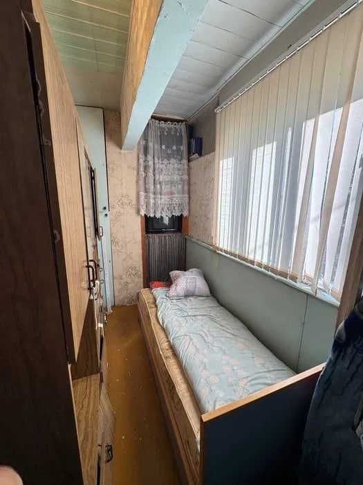 Срочно! Выгодная 1в2-ком квартира на Юнусабад-6 (средний ремонт).