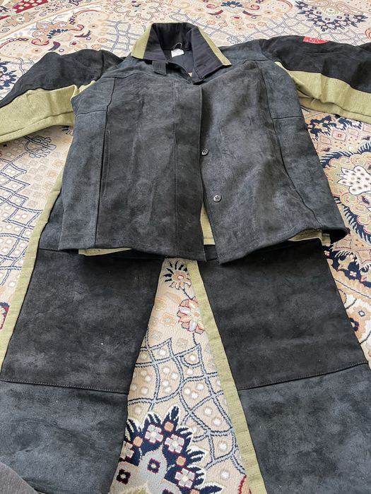 Роба сварщика       .