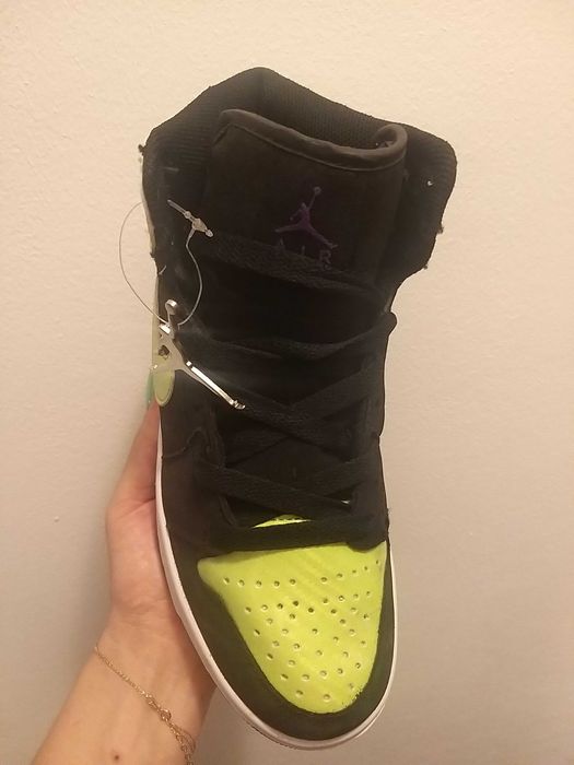 Adidasi Jordan marimea 37