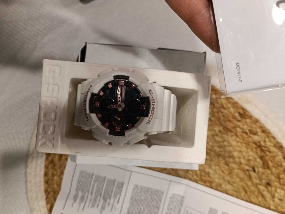 Дамски часовник G SHOK