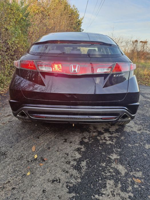 Honda Civic 1.8i, Executive