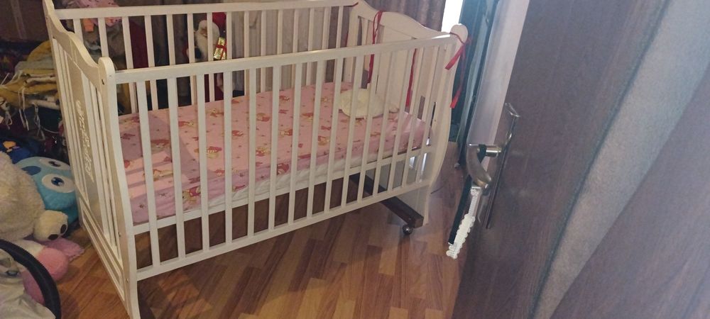 Pătuț bebelusi cu saltea și accesorii