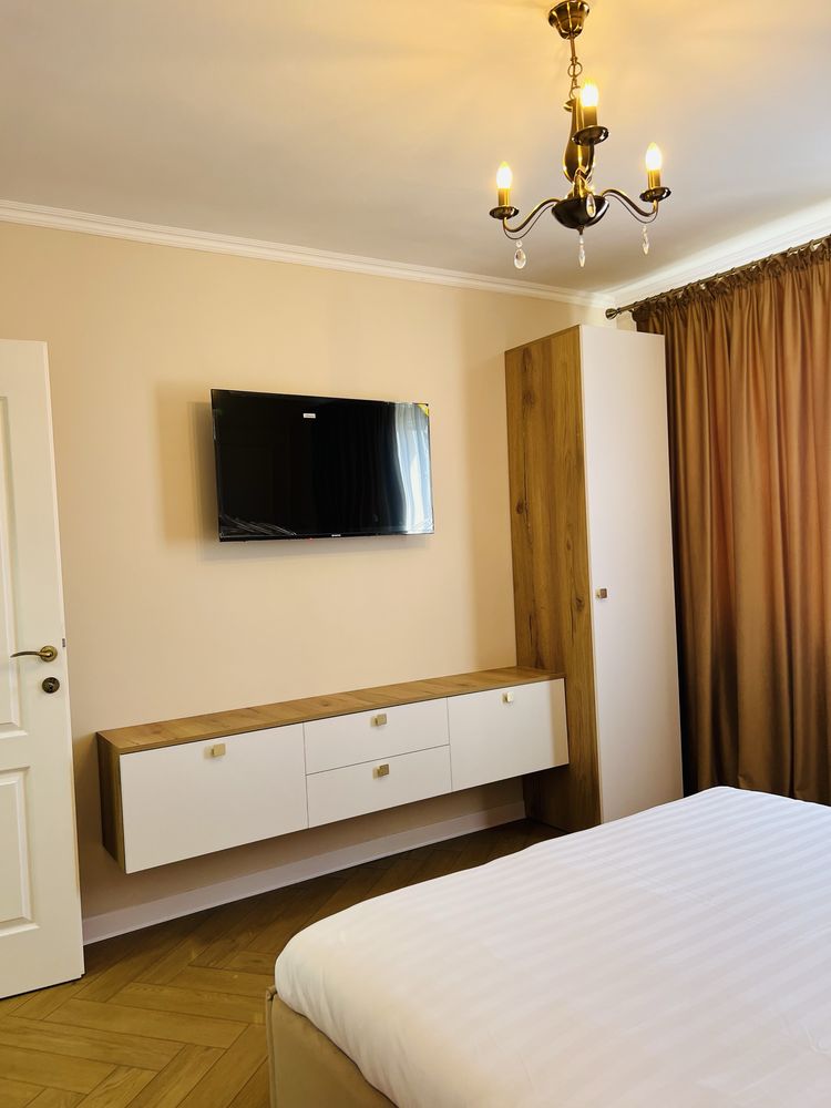 Inchiriez apartament 2 camere in regim hotelier