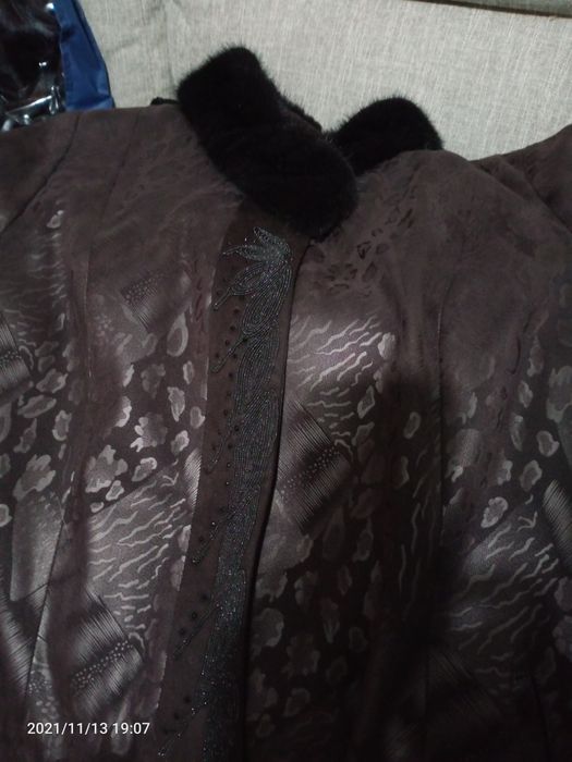 Продам пальто демисезонка.