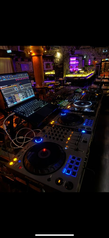 Pioneer “DDJ FLX-6”