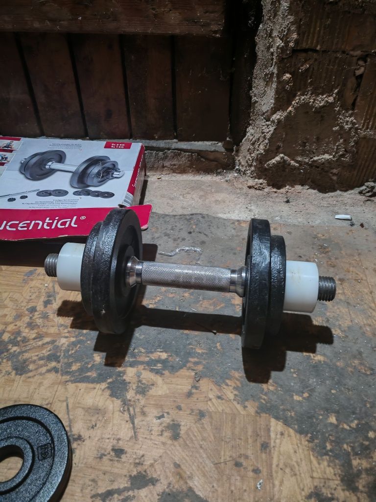 дъмбел 2x2 KG 4x1 KG
дисковете са гумирани ф 3см