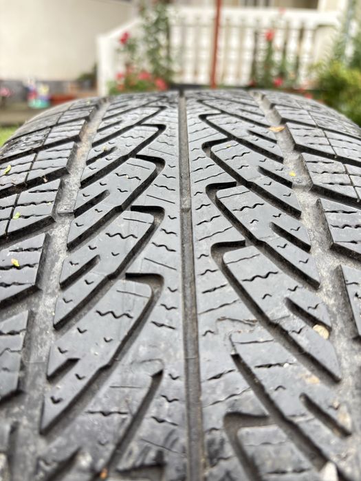 Vând set de jante aliaj r17 cu anvelope de iarnă 215/55R17