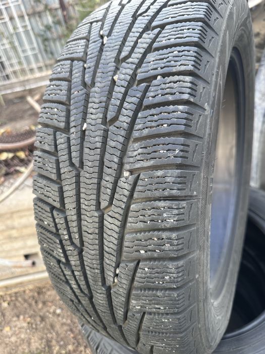 Зимния резина 4шт в хорошем состояние