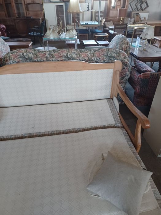 Canapea extensibila lemn