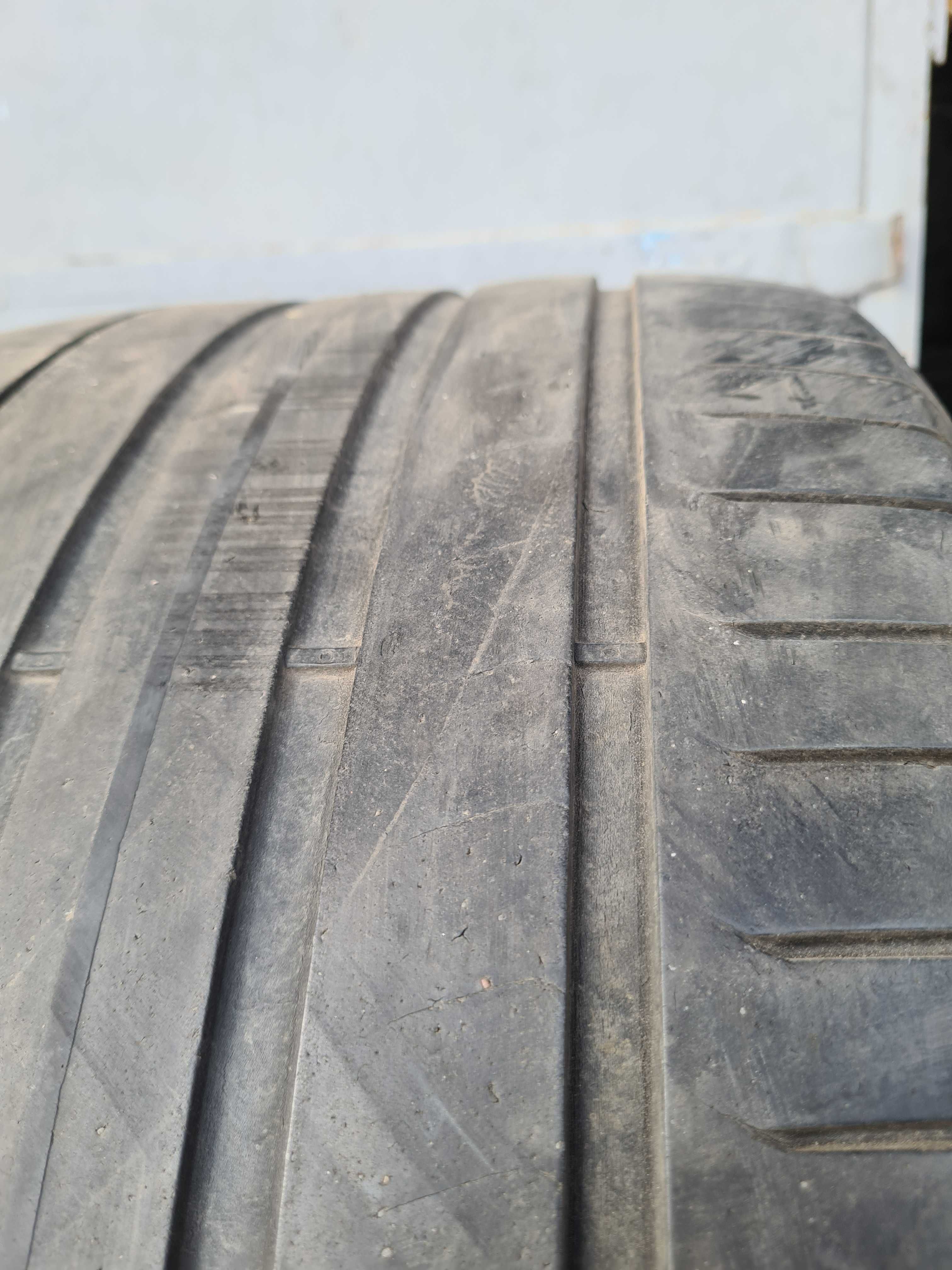 2 бр. летни гуми 315/30/21 Pirelli NO DOT 0320 4,5 mm