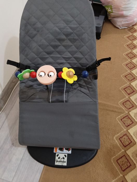 Продается шезлонг детский