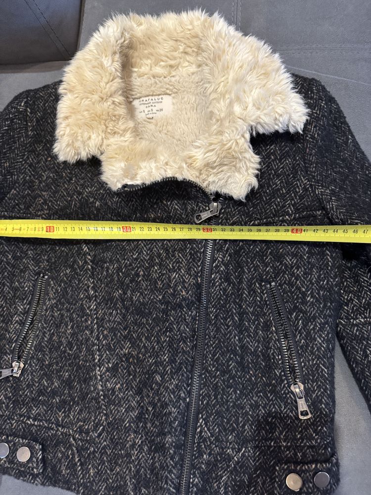 Късо палто Zara