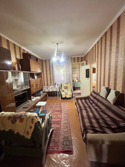 2/3/4 базар Кадышева (54 м.кв