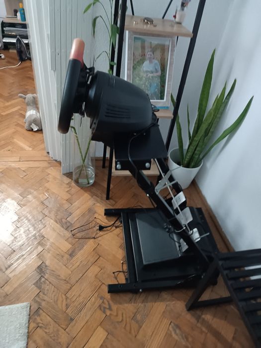 Volan gaming cu pedale Trust master T150