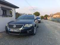 Vând VW Passat B6 break 
An 2008 
Motor 2.0 TDI 136cp (CBAA) 
Cutie ma