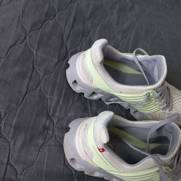 Pantofi alergare dama On Cloudswift Ice Oasis - SH