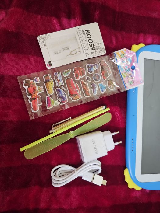 Продам детский планшет (на запчасти или ремонт)