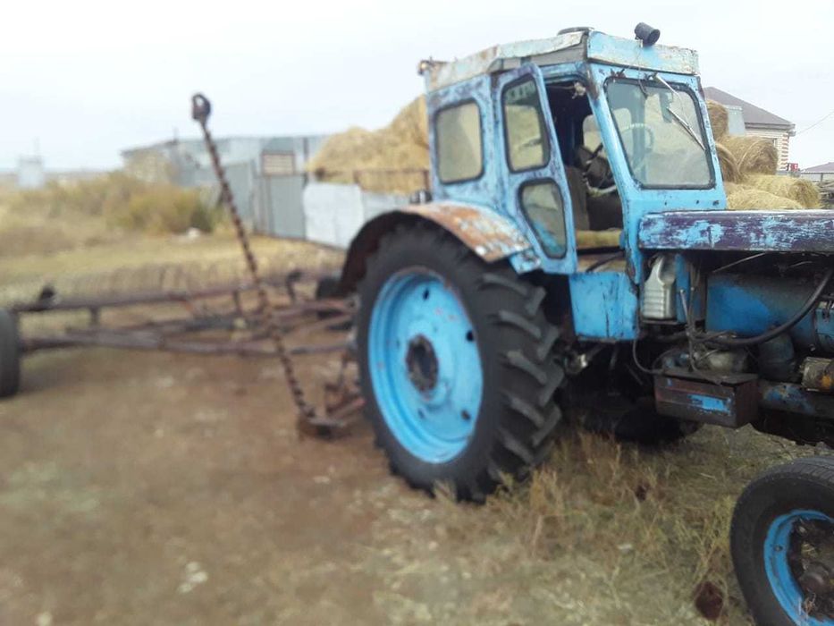 Продам Трактор с косилкой и граблями