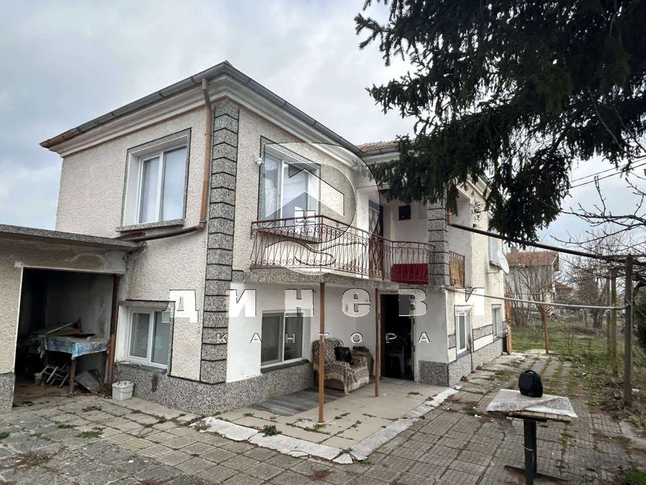Продава се Къща в с. Боздуганово, Област Стара Загора - 174 кв.м за 374 €/кв.м - Снимка #1