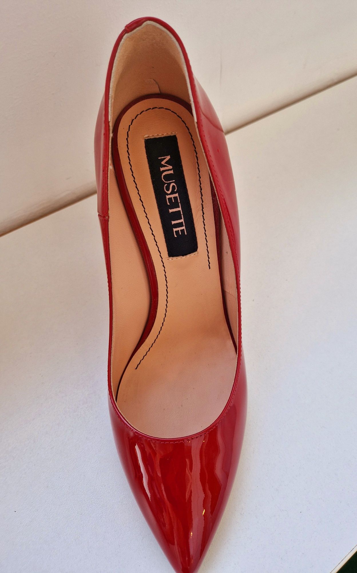 Pantofi rosii Musette Posh A160