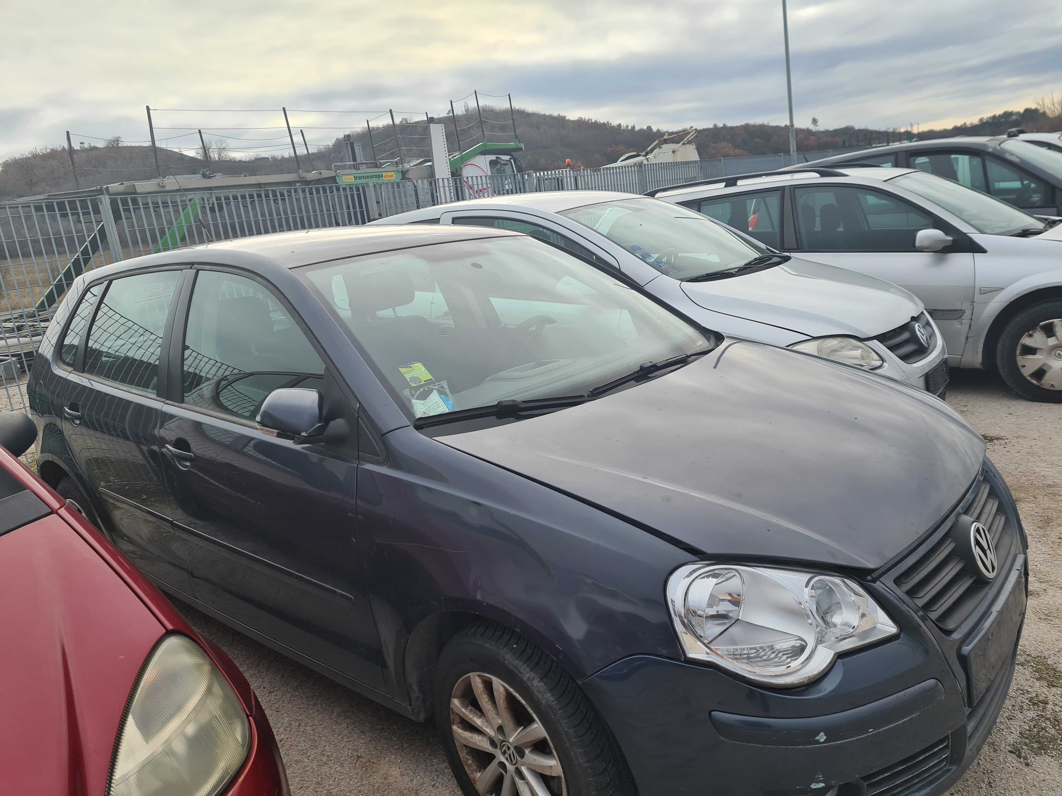 Volkswagen Polo-1.2бензин/2007г-на части