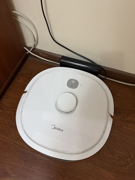 Робот-пылесос midea m6