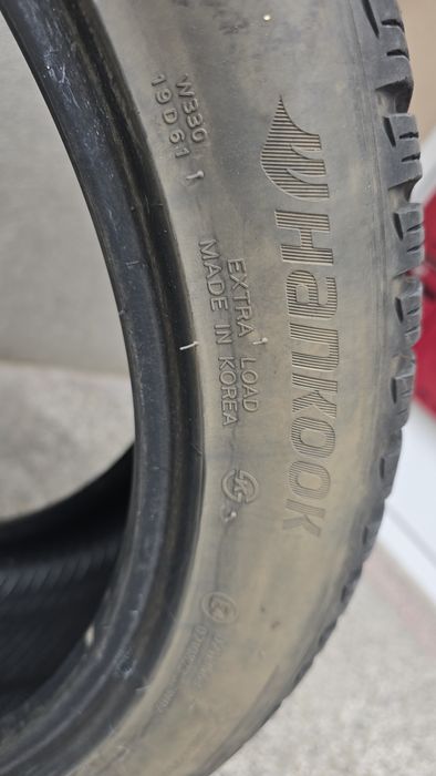 Зимни гуми 255 40 19 марка Hankook