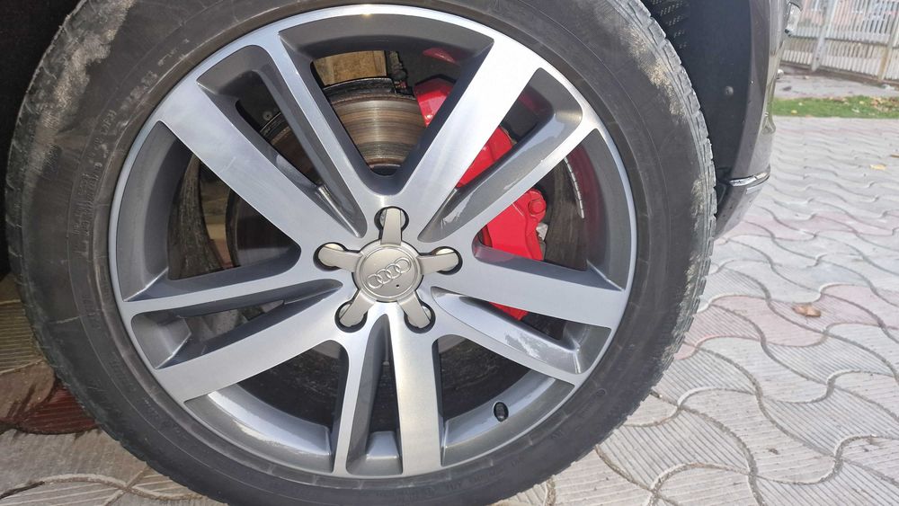 Vand Audi Q7 din 2011