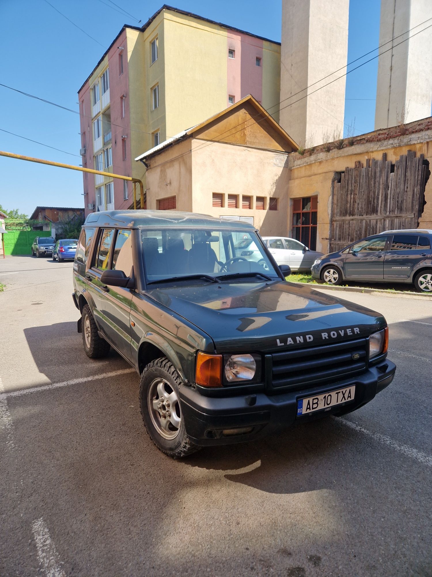 Vând Land Rover Discovery  An 2001 motor 2.5 diesel