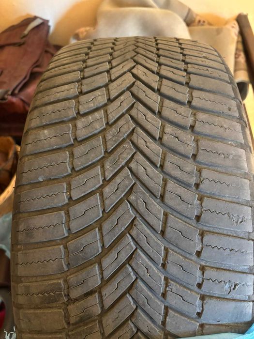 Bridgestone 255/35/R18 94Y и 225/40/R18 92Y зимни гуми