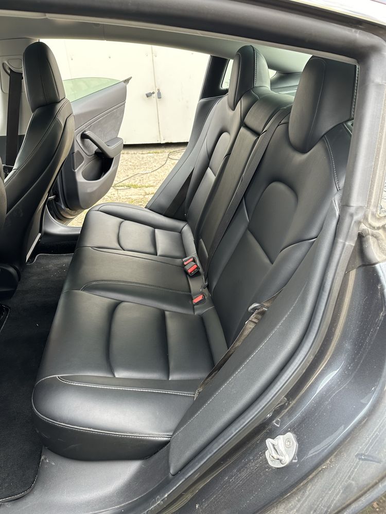 Interior piele Tesla Model 3, Scaune / Banchete / Fete usi