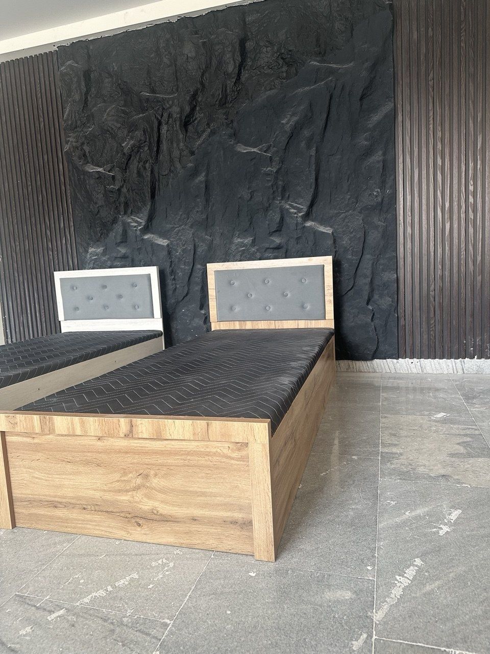 kravat sundukli. Одно спалные кровати divan bir kishilik