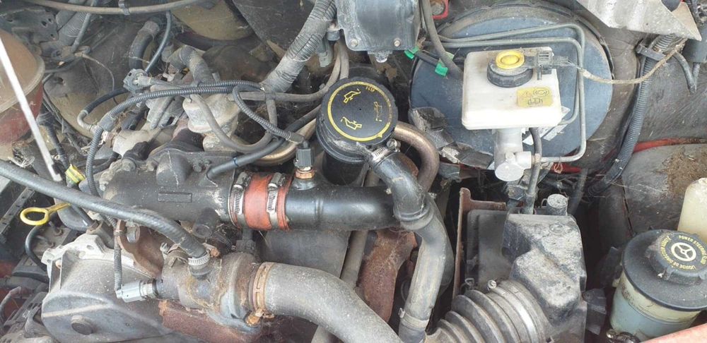 Autoutilitară pentru piese de schimb