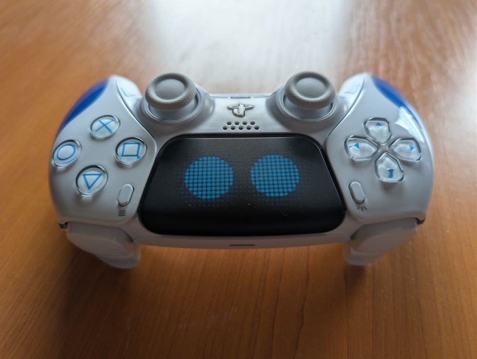 Astro Bot Limited Edition PlayStation 5 DualSense Controller