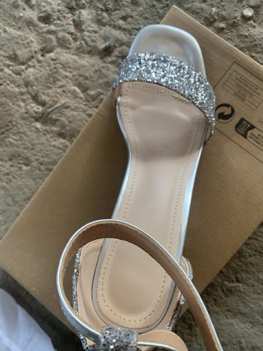 Sandale Shein noi marimea 39