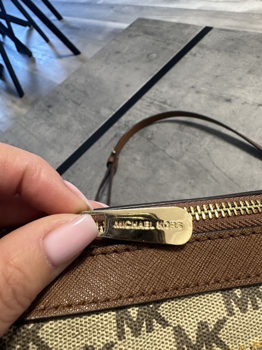 Geantă crossbody Michael Kors