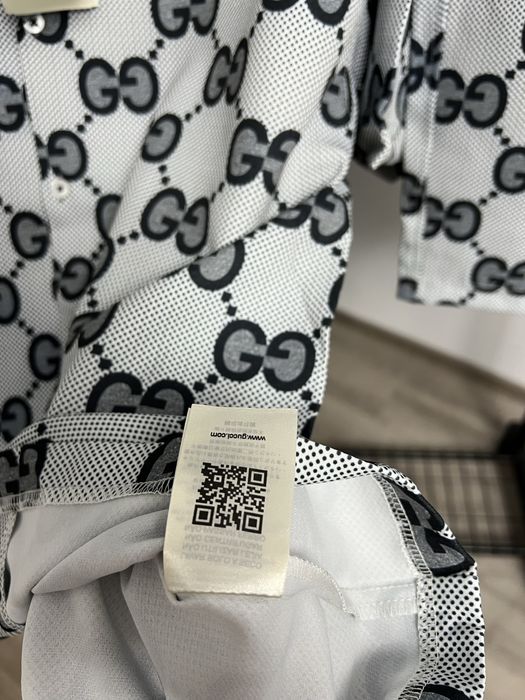 Compleu GUCCI super calitate