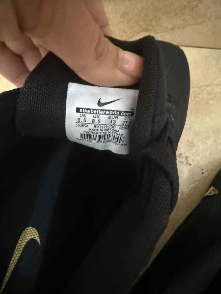Маратонки Nike 43 номер